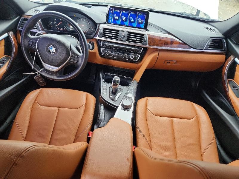 2018 BMW 330 XI 8