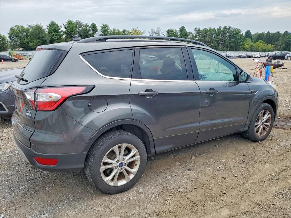 2018 FORD ESCAPE SE 3