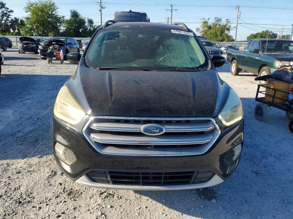 2017 FORD ESCAPE SE 5