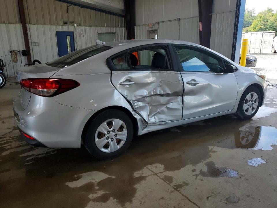 2017 KIA FORTE LX 3