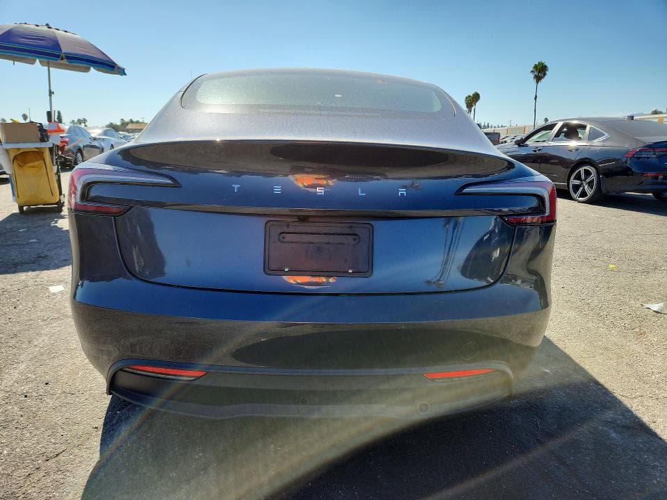 2025 TESLA MODEL 3 6