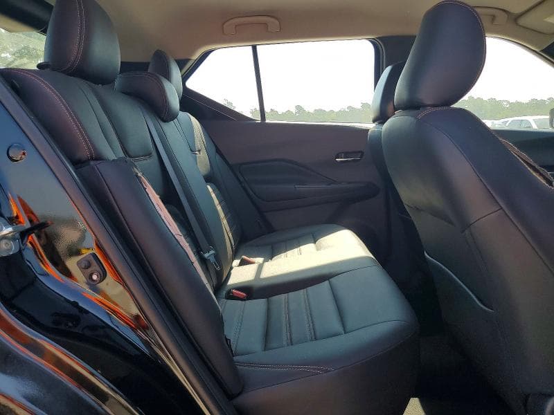 2020 NISSAN KICKS SR 11