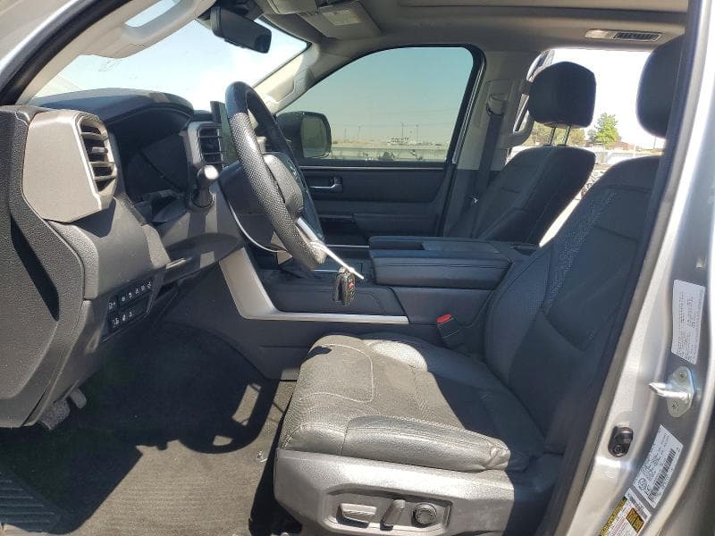 2024 TOYOTA SEQUOIA SR5 7