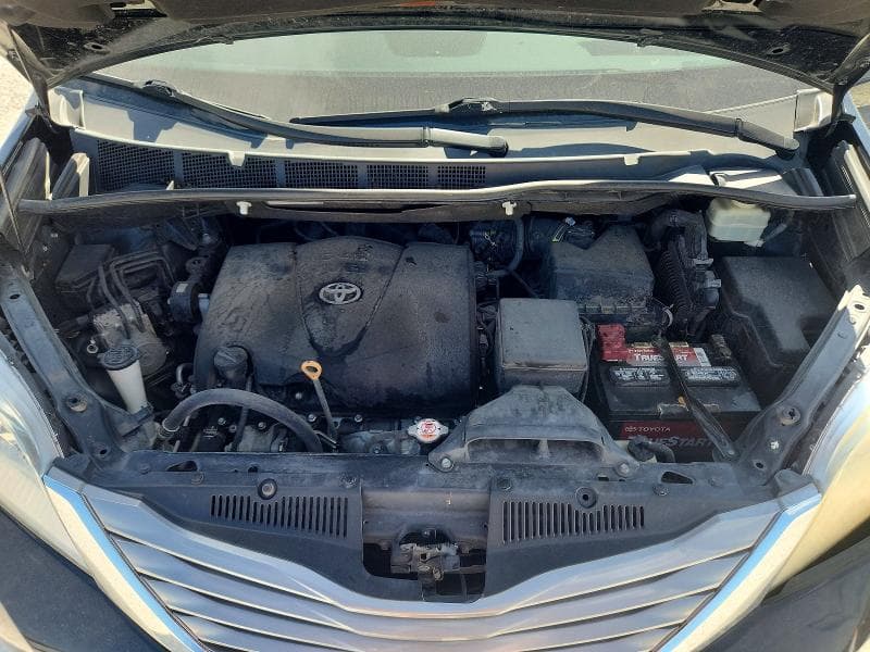 2017 TOYOTA SIENNA XLE 8-PASSENGER 12