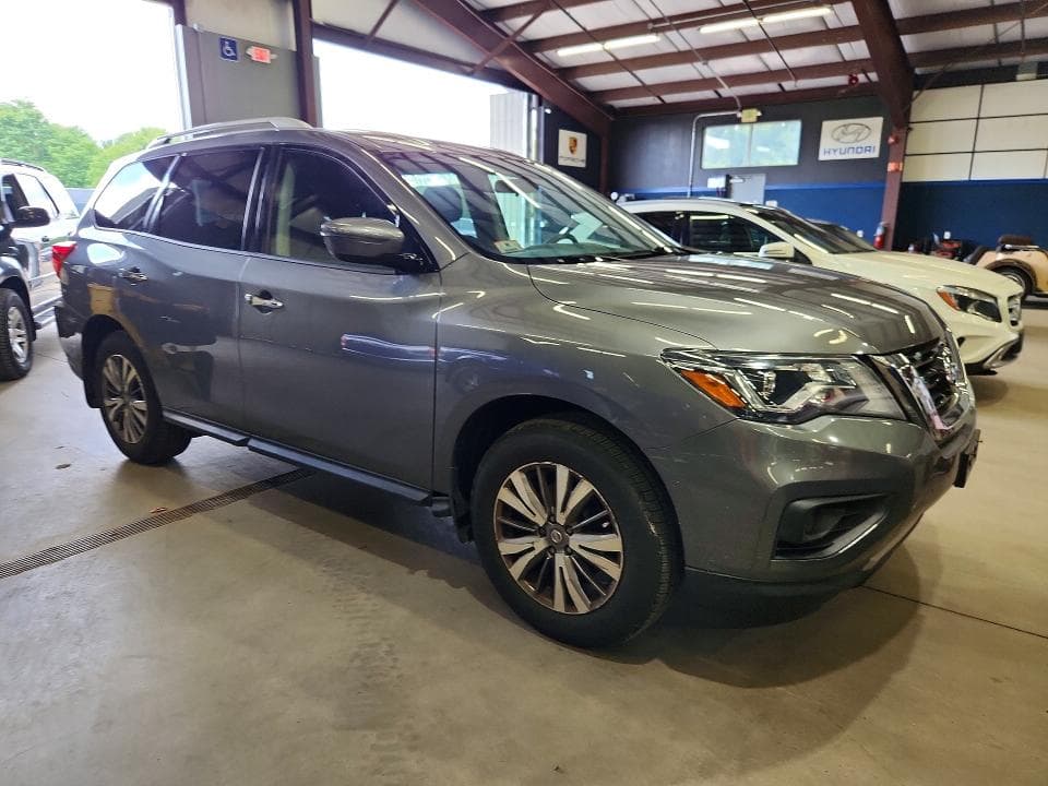 2018 NISSAN PATHFINDER S 4