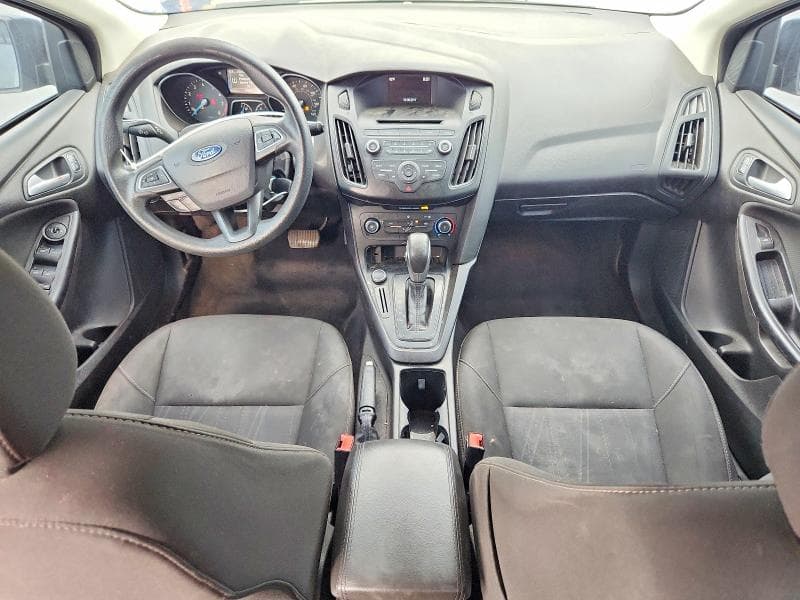 2017 FORD FOCUS SE 8
