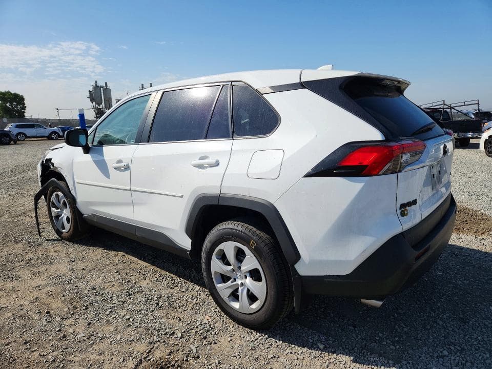 2024 TOYOTA RAV4 LE 2