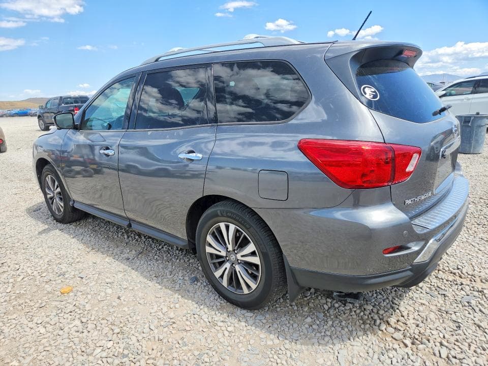 2017 NISSAN PATHFINDER SL 2