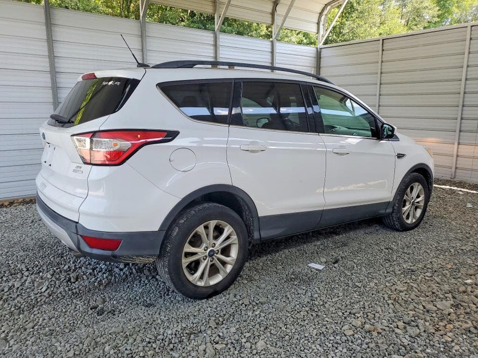 2018 FORD ESCAPE SE 3