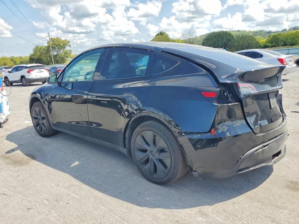 2024 TESLA MODEL Y 2