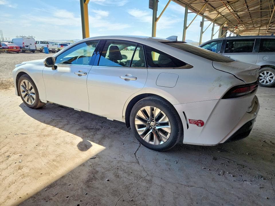 2023 TOYOTA MIRAI XLE 2