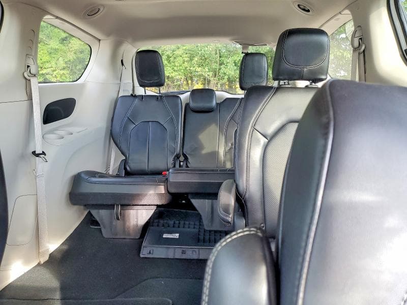 2024 CHRYSLER PACIFICA TOURING L 10