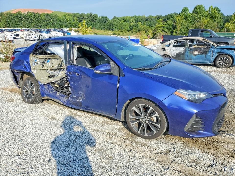 2019 TOYOTA COROLLA SE 4