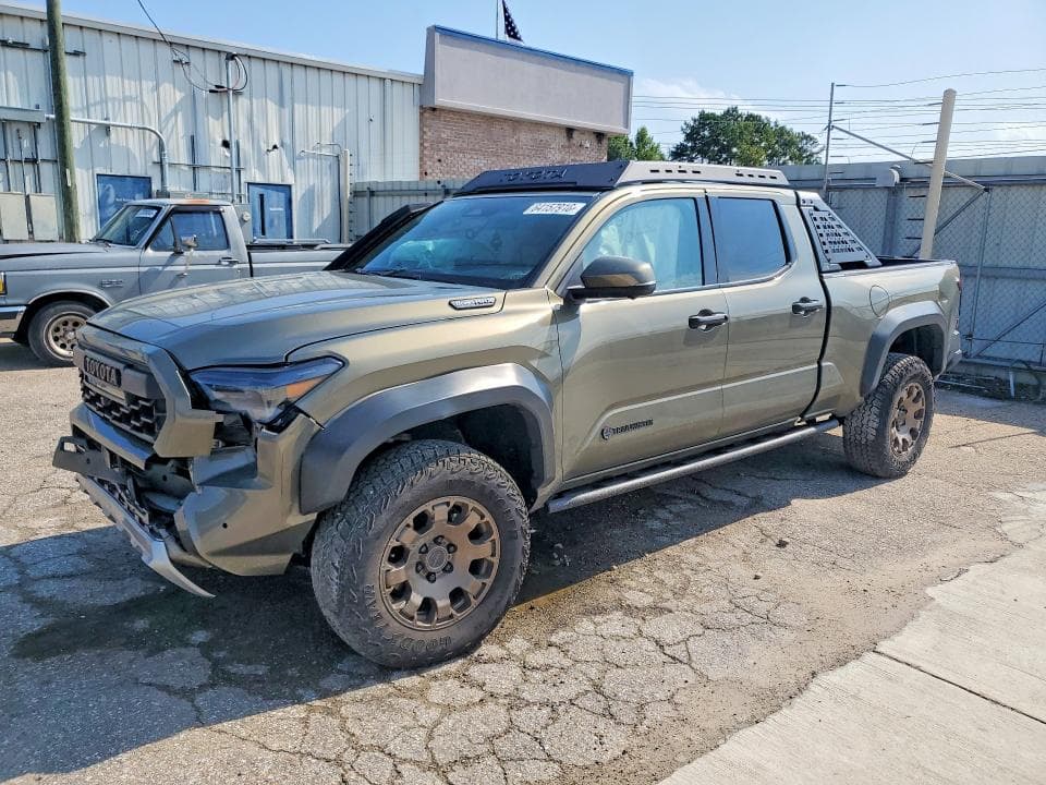 2025 TOYOTA TACOMA TRAILHUNTER HV