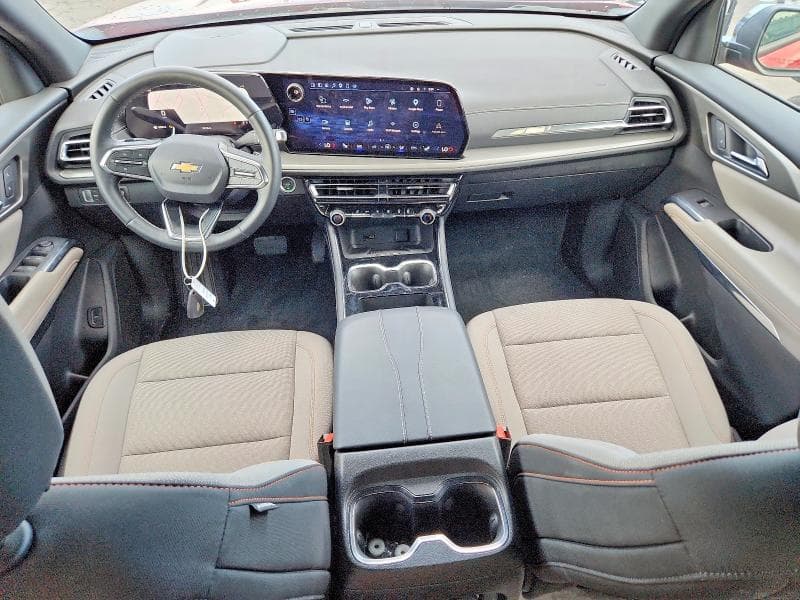 2025 CHEVROLET TRAVERSE LT 8