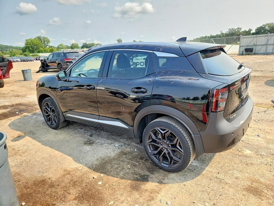 2025 NISSAN KICKS SR 2