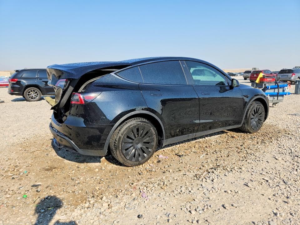 2023 TESLA MODEL Y 3