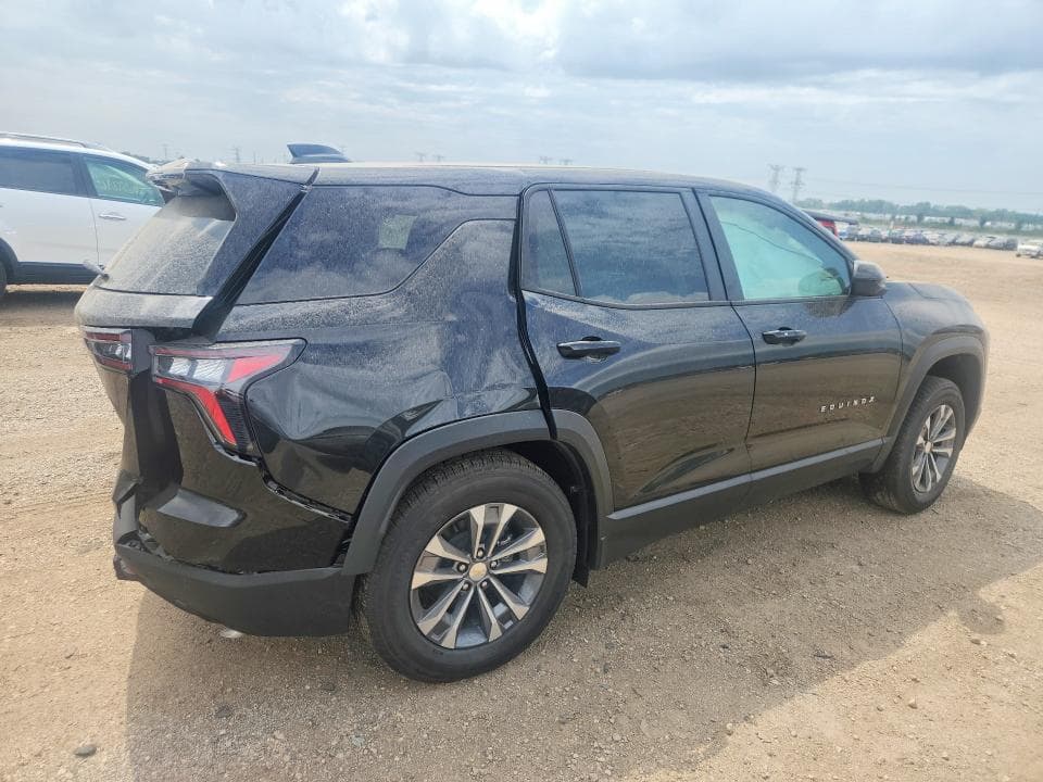 2027 CHEVROLET EQUINOX LT 3