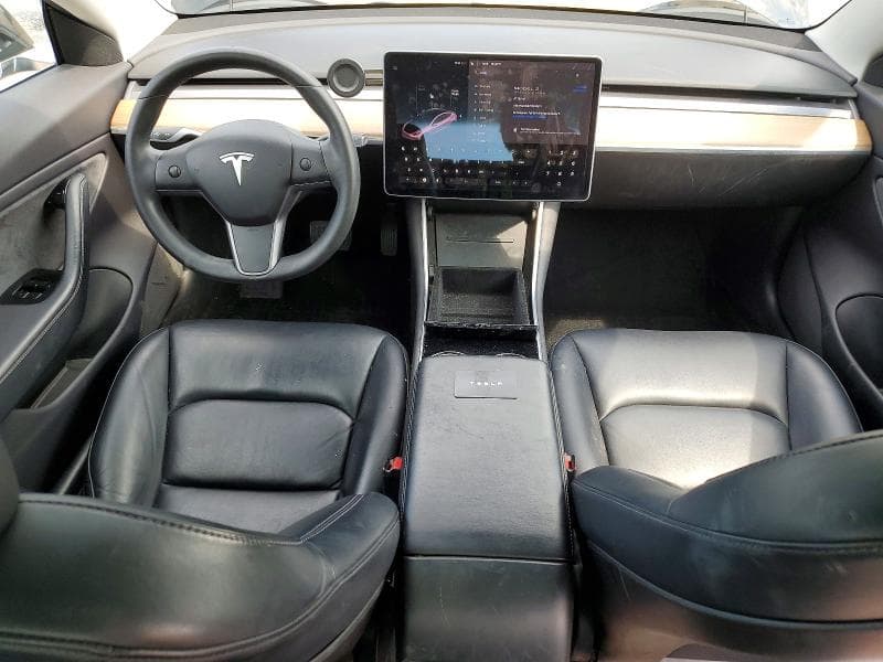 2019 TESLA MODEL 3 8