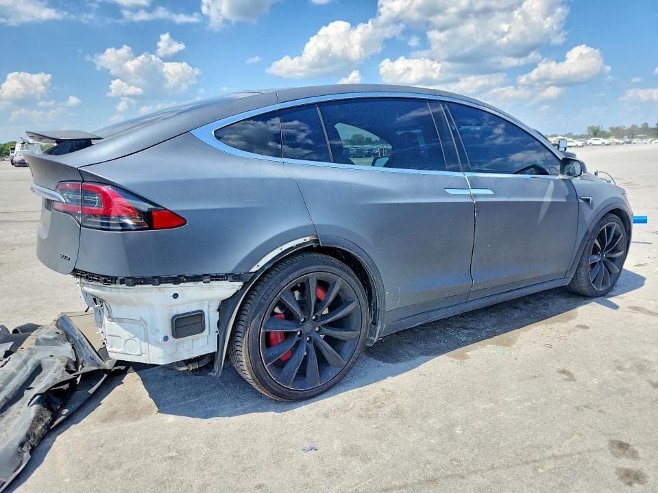 2017 TESLA MODEL X 3