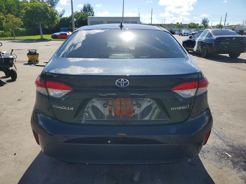 2021 TOYOTA COROLLA LE 6
