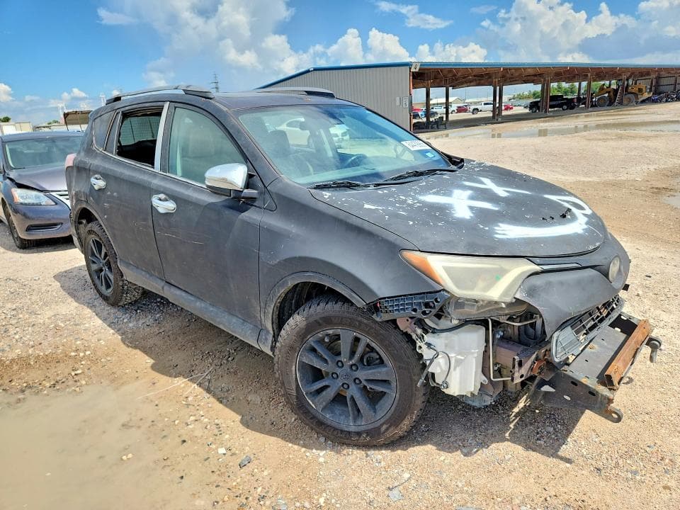 2017 TOYOTA RAV4 XLE 4