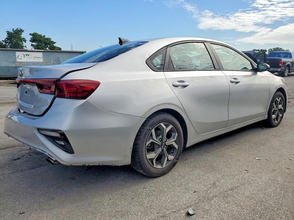 2021 KIA FORTE LXS 3