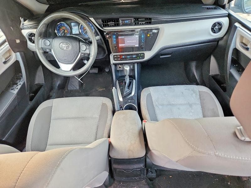 2017 TOYOTA COROLLA LE 8