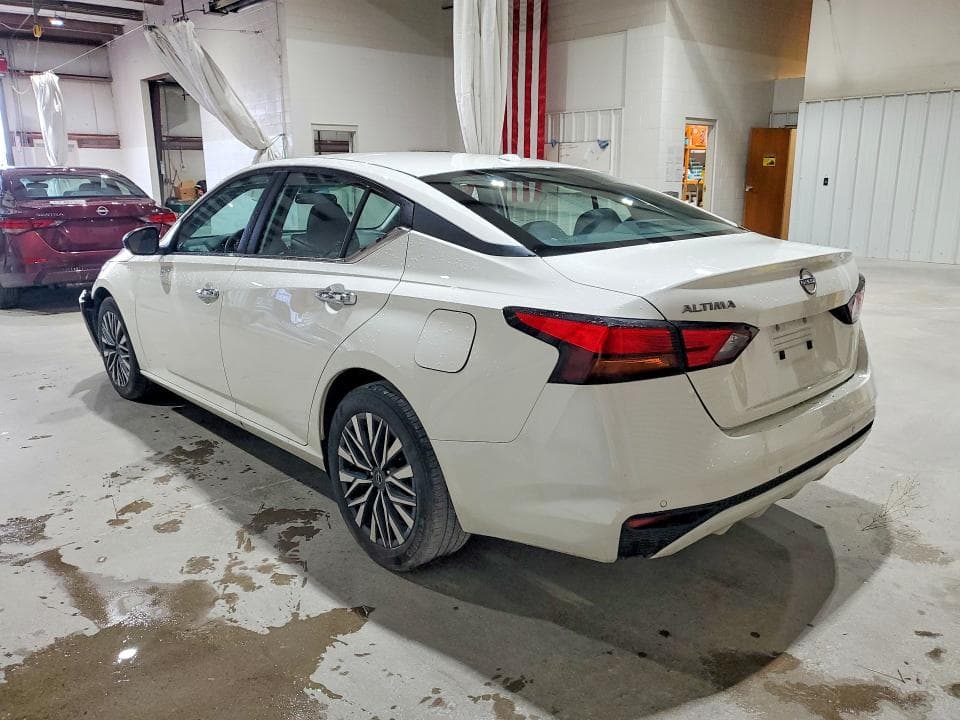 2025 NISSAN ALTIMA SV 2