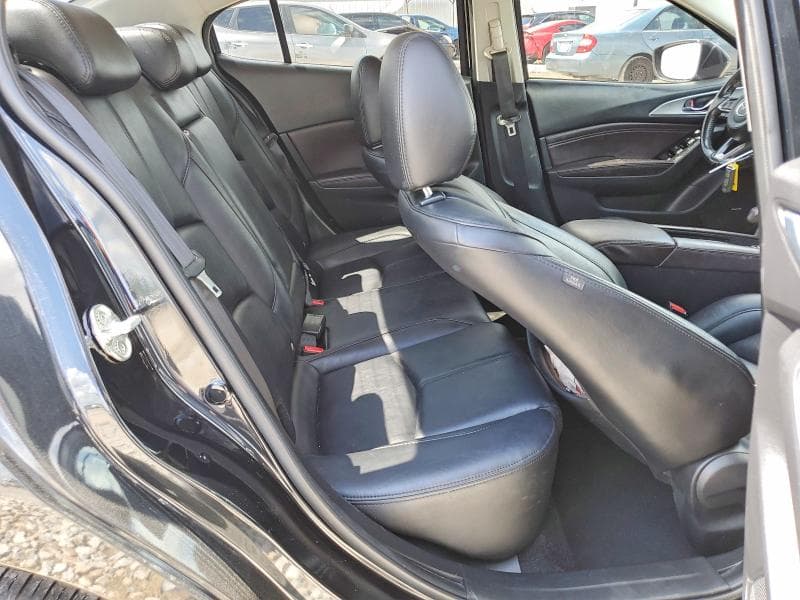 2018 MAZDA 3 TOURING 10