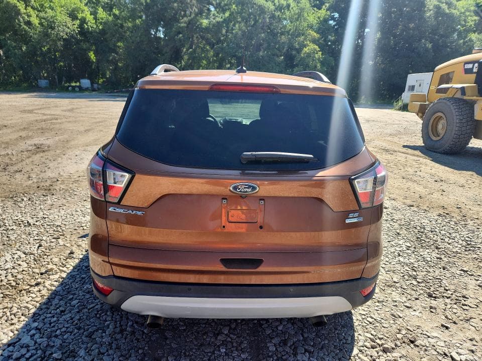 2017 FORD ESCAPE SE 6