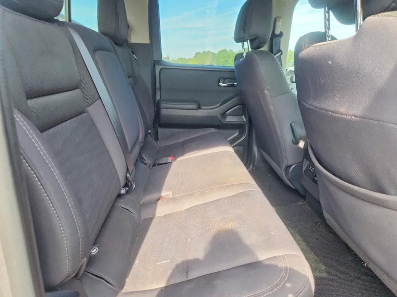 2024 NISSAN FRONTIER SV 10
