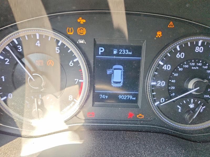 2019 HYUNDAI SANTA FE SE 9