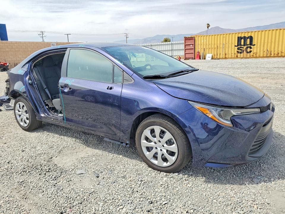 2026 TOYOTA COROLLA LE 4