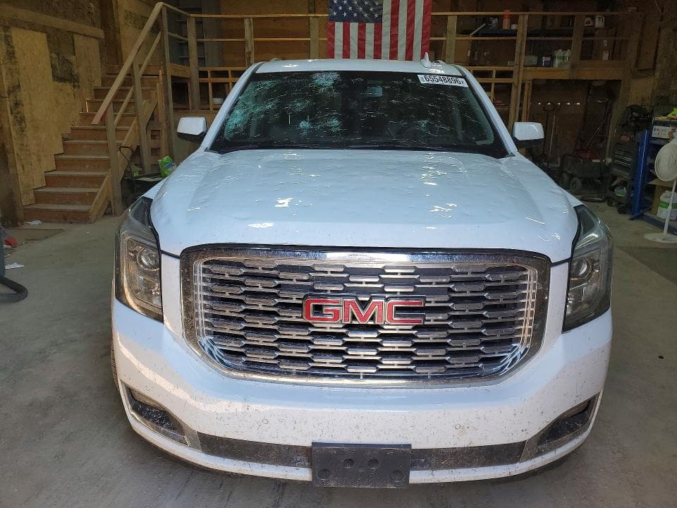 2019 GMC YUKON DENALI 5