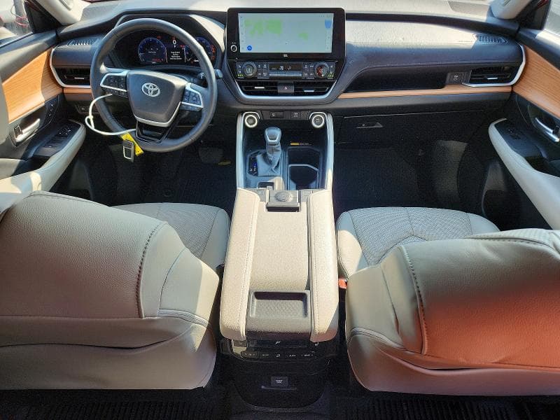 2026 TOYOTA GRAND HIGHLANDER LIMITED 8