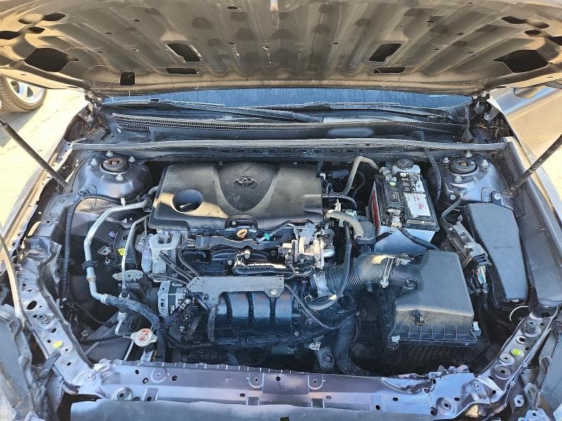 2019 TOYOTA CAMRY LE 11