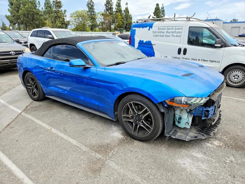 2020 FORD MUSTANG 4