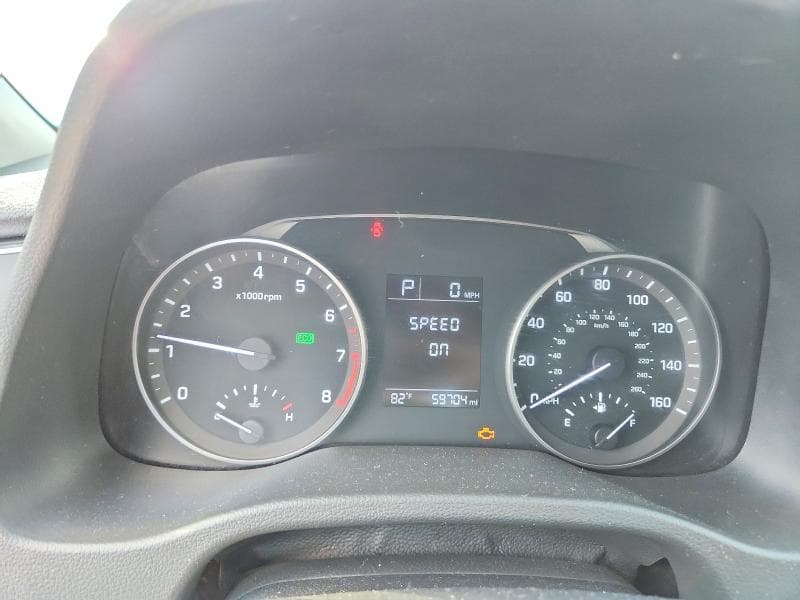 2017 HYUNDAI ELANTRA SE 9