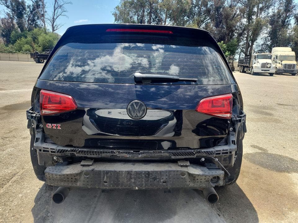 2017 VOLKSWAGEN GTI S/SE 6