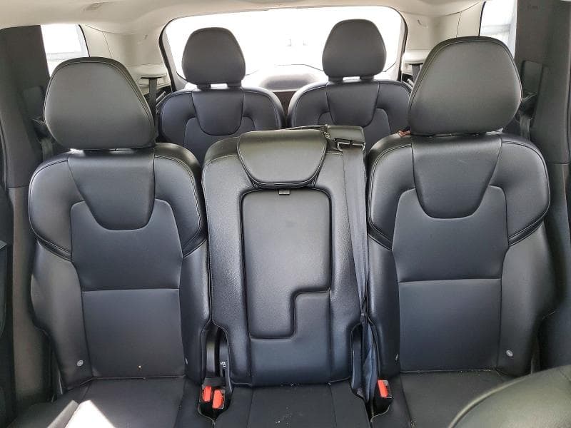 2021 VOLVO XC90 T5 MOMENTUM 10