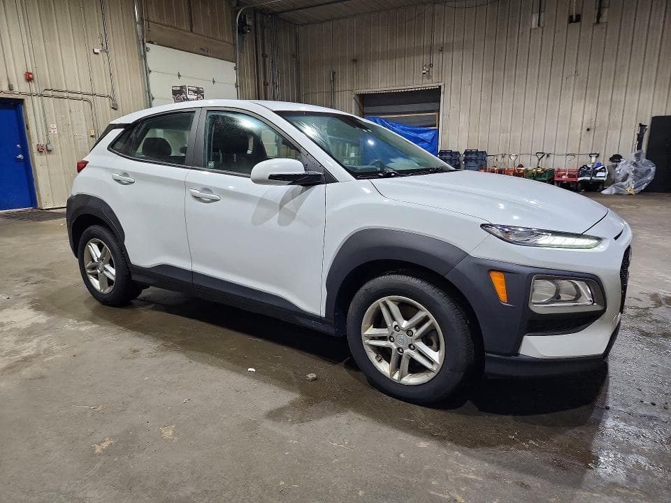 2021 HYUNDAI KONA SE 4