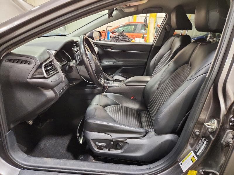 2019 TOYOTA CAMRY SE 7