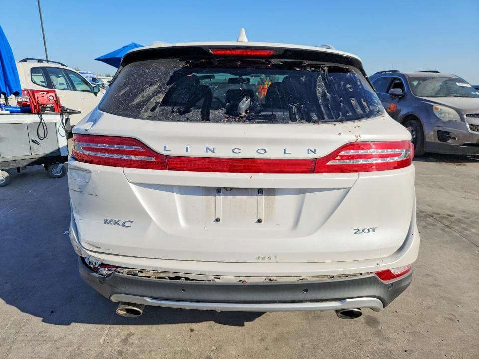 2017 LINCOLN MKC PREMIERE 6