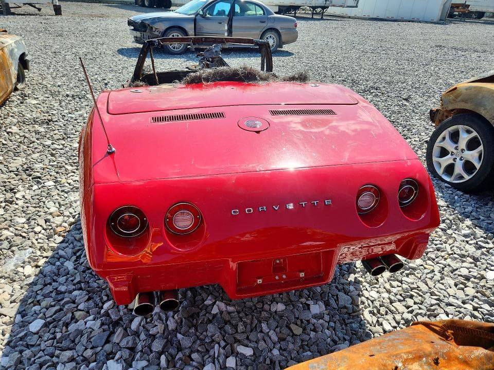1975 CHEVROLET CORVETTE 6