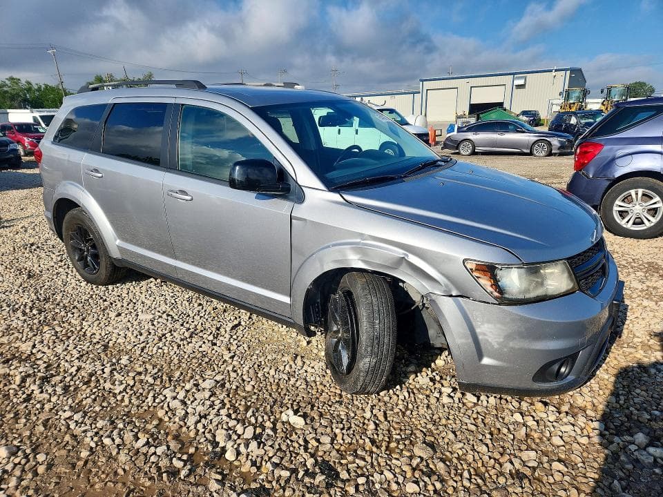 2019 DODGE JOURNEY SE 4