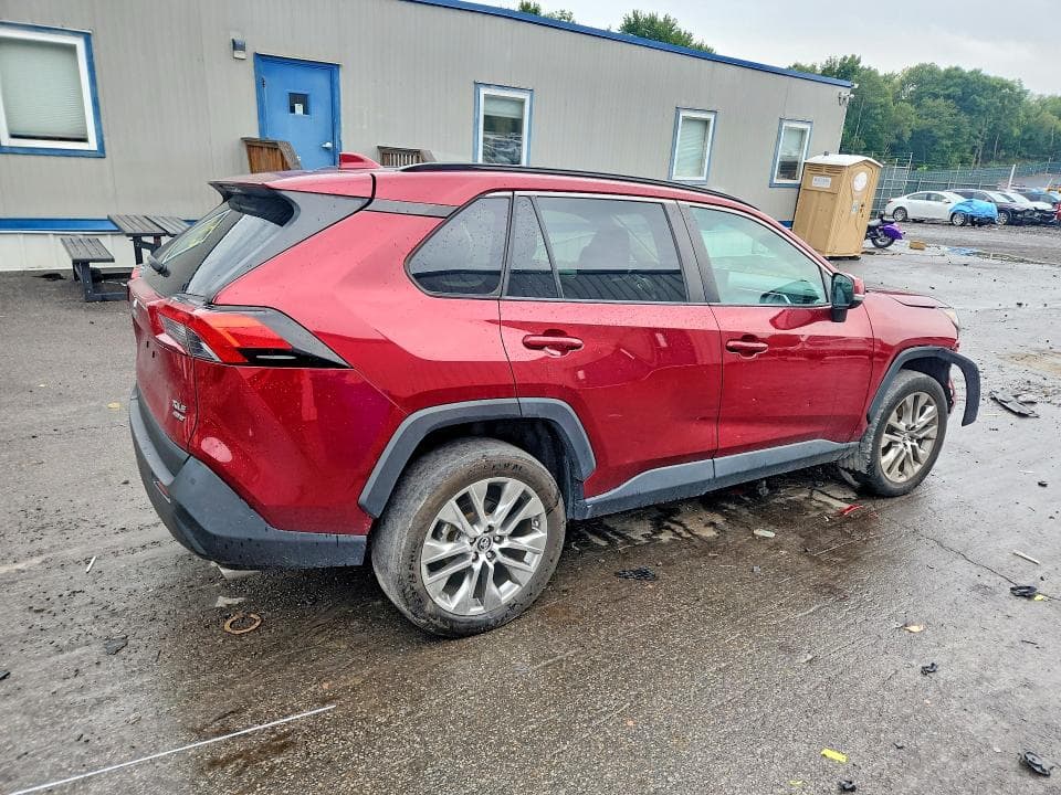 2019 TOYOTA RAV4 XLE PREMIUM 3