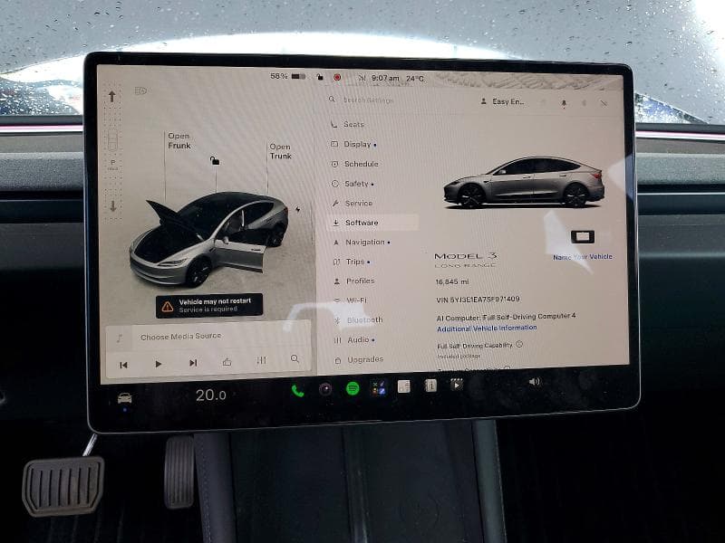 2025 TESLA MODEL 3 9