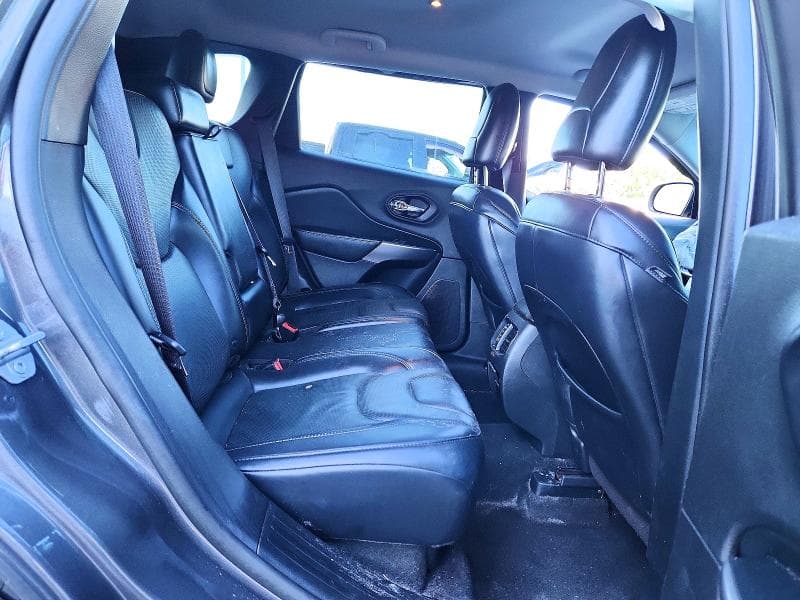 2019 JEEP CHEROKEE LIMITED 11