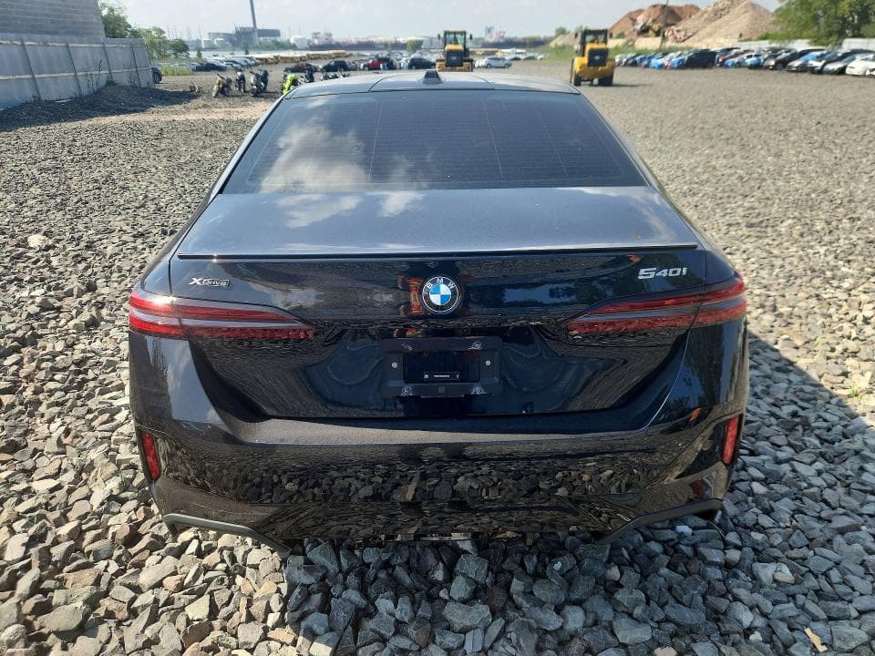 2026 BMW 540 XI 6